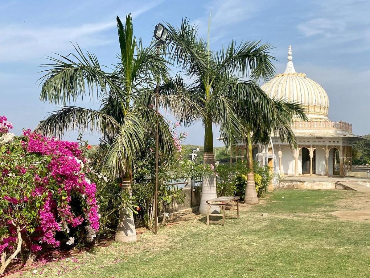 Phool Mahal Palace كيشانجاره المظهر الخارجي الصورة