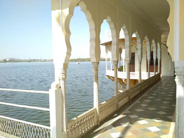 Phool Mahal Palace كيشانجاره المظهر الخارجي الصورة